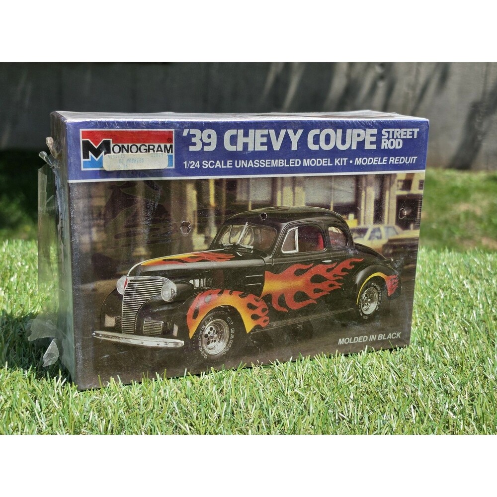 Monogram '39 Chevy Coupe Street Rod Model Kit #2719 1/24 Molded In Black New*